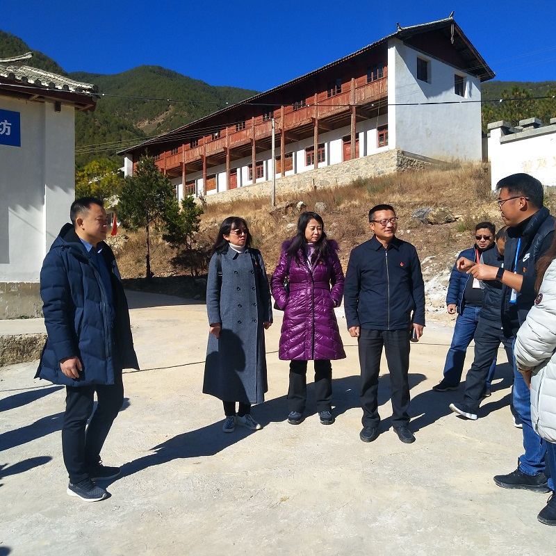 1576043253444389.jpg 聽取講解.jpg