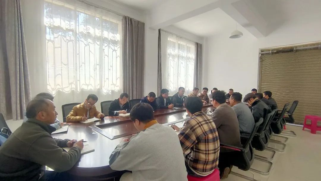 1677806574585905.jpg 2023-2-28-路艷松到昆明滇池綠道建設(shè)項(xiàng)目檢查.jpg